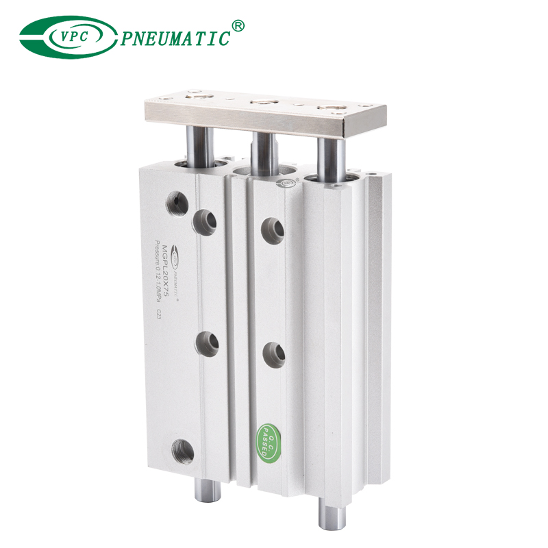 Компактный цилиндр с направляющими